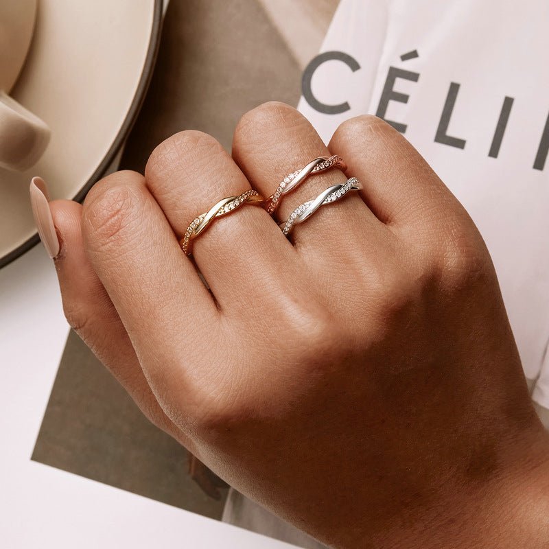 Twisted Radiance Pavé Band Ring